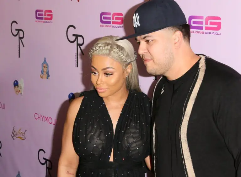 Rob Kardashian and Blac Chyna reach a settlement prior to the second trial.