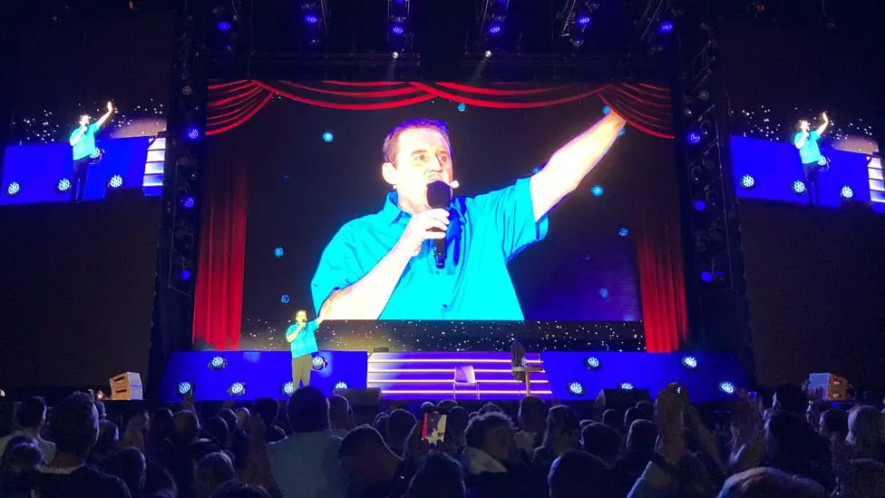 Peter Kay starts his homecoming engagement in Manchester to a standing ovation.